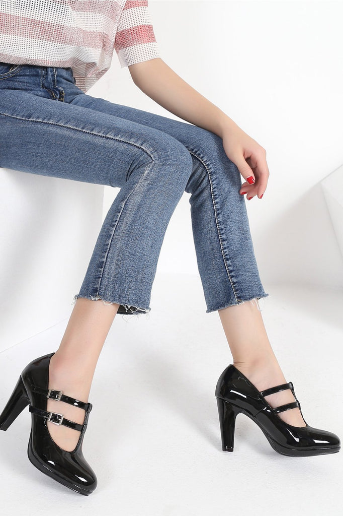 Leather Mary Jane pumps